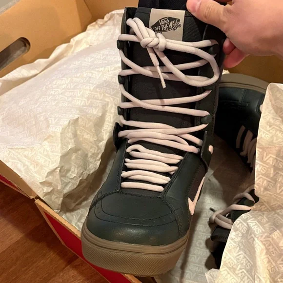 Vans Forest Hi-Standard OG Snowboard Boots Size 11 New In Box - Picture 3 of 7